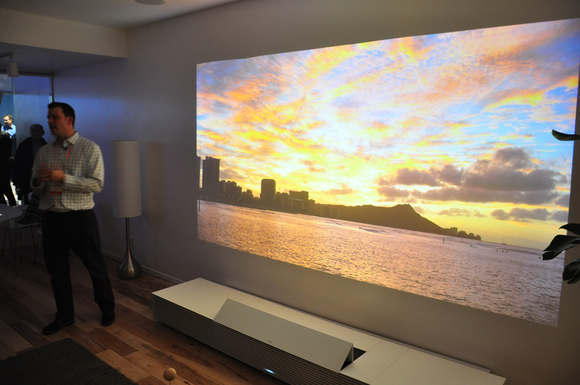 sony_4k_ultra_short_throw-100224231-large.png