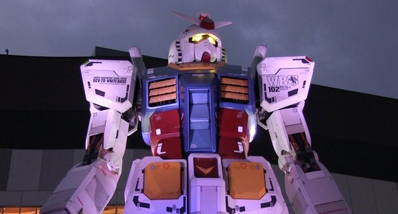 gundam statue