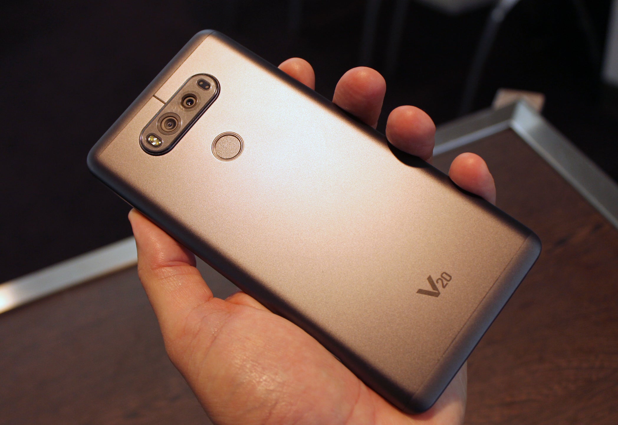 Lg v20. Смартфон LG v20. LG v20 INT (Nougat 5.x). LG V 20 Grey. LG V 20 rasmi.